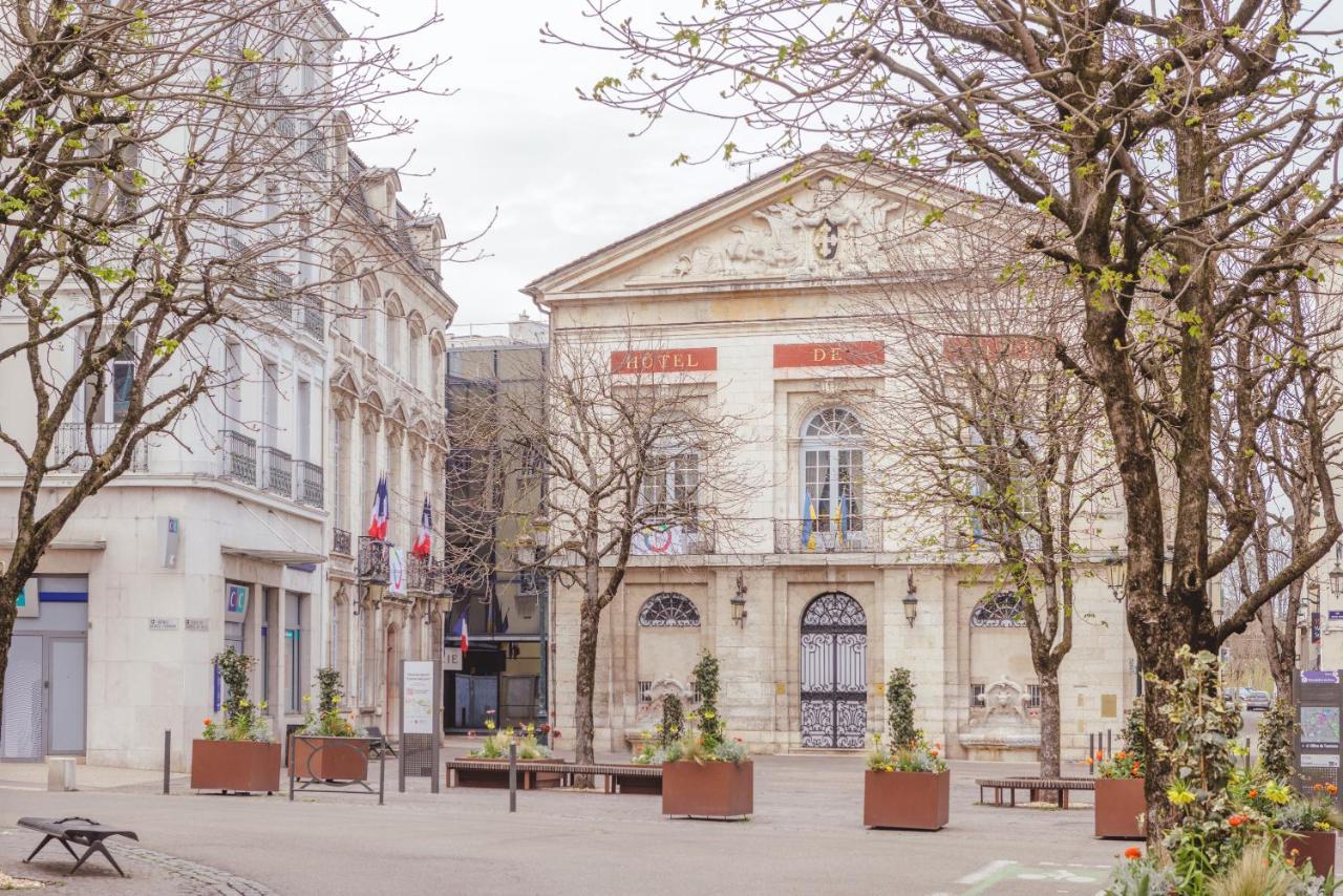 Apartament Renaissance Bourg-en-Bresse Zewnętrze zdjęcie