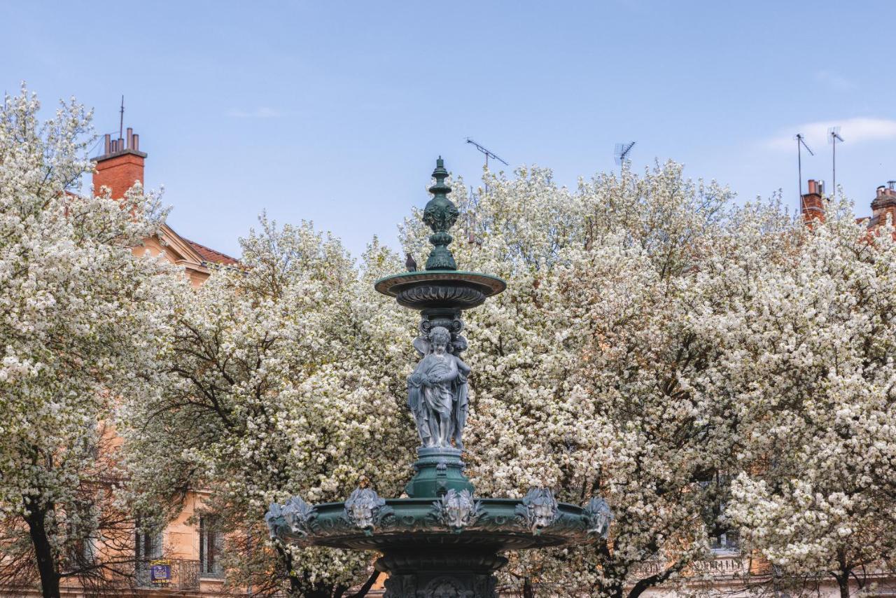 Apartament Renaissance Bourg-en-Bresse Zewnętrze zdjęcie